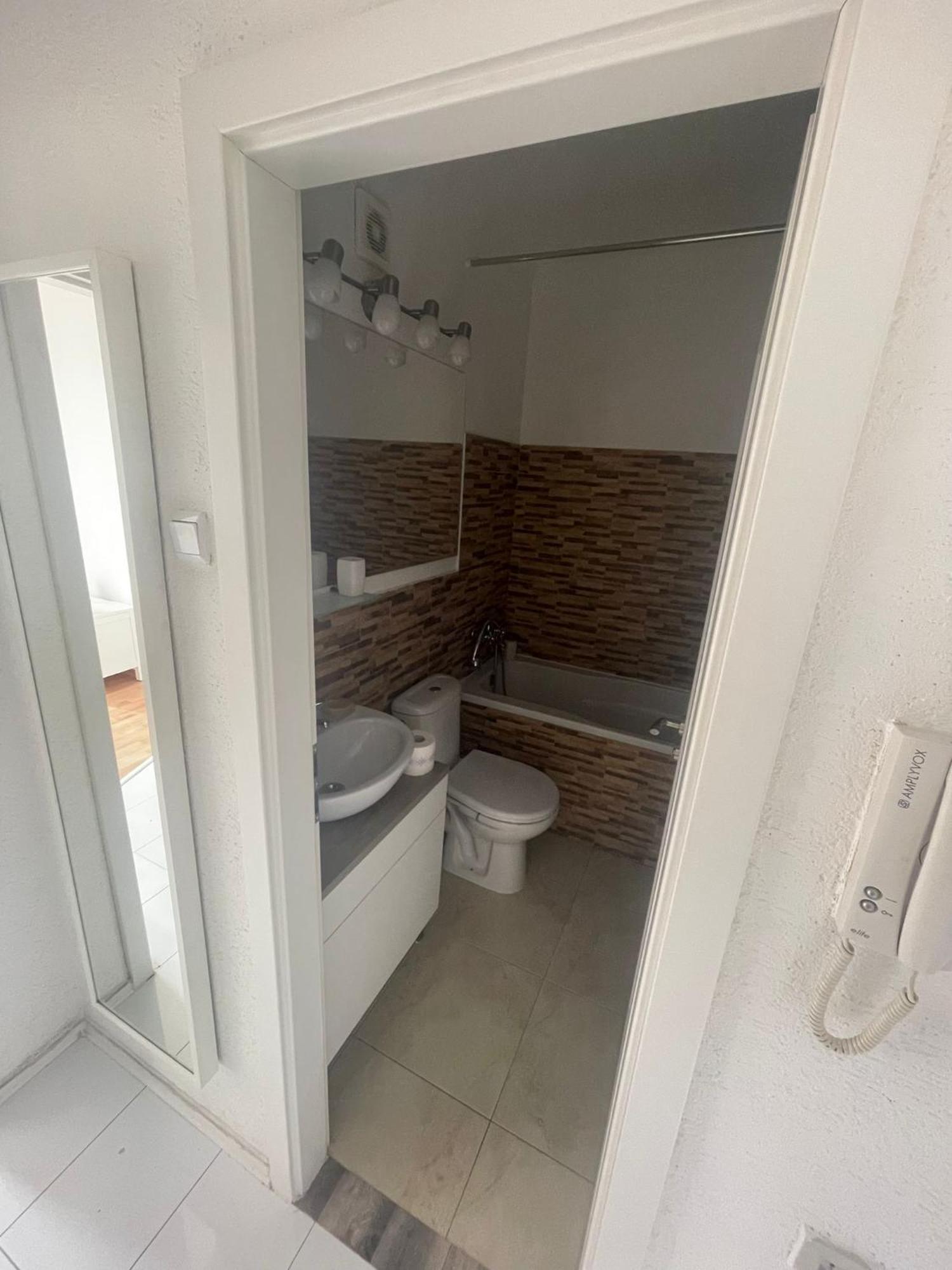 Park View City Center Location Apartment With Balcony Bratysława Zewnętrze zdjęcie